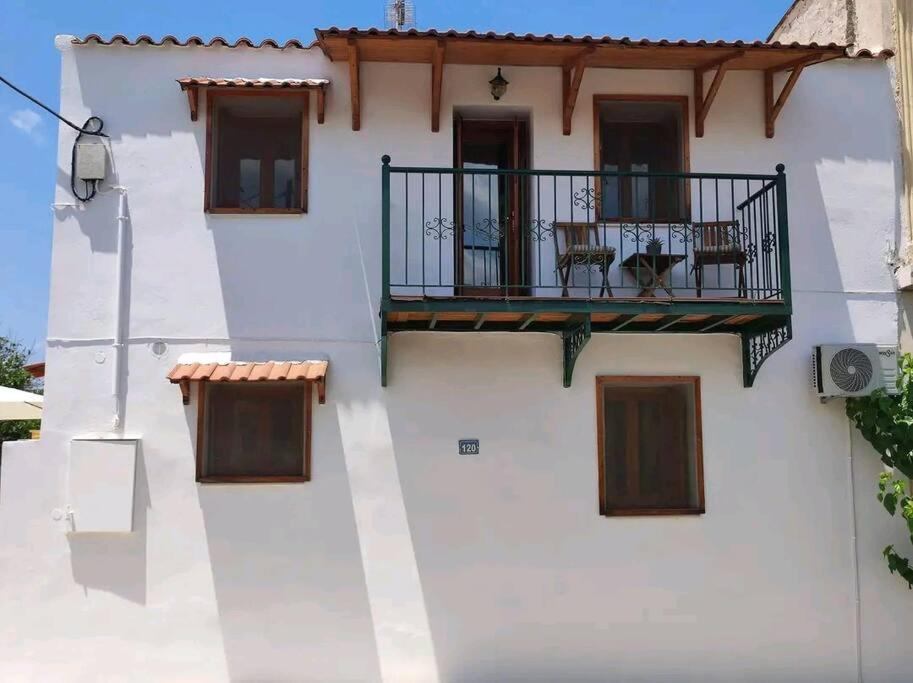 Mourniaí Nikόla'S Houseヴィラ エクステリア 写真
